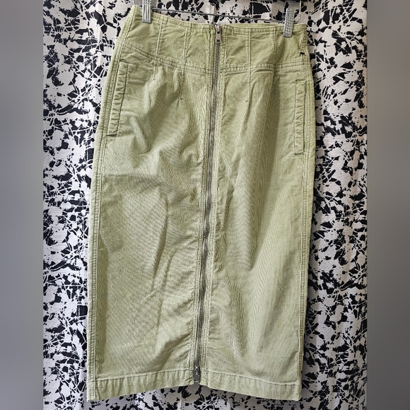 We The Free Dresses & Skirts - We The Free Moss Green Pencil Skirt